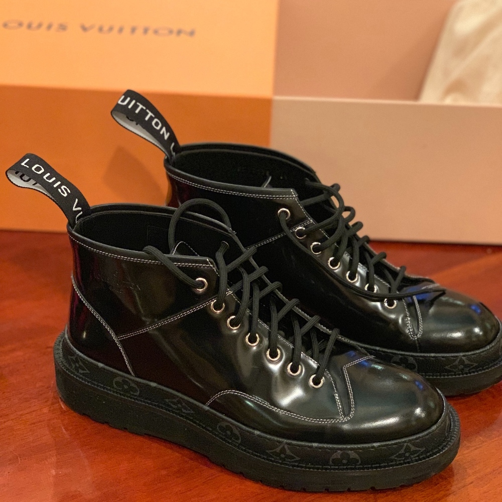 Rare Louis Vuitton Black Ice Ankle Boot